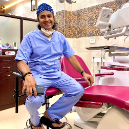 Dr. Tushar Suneja, Dentist in patel nagar west central delhi