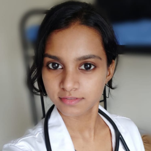 Dr Suganya Naidu, General Physician/ Internal Medicine Specialist Online