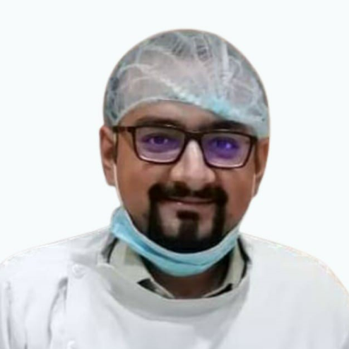 Dr Shivang Aggarwal, Dentist in north west delhi