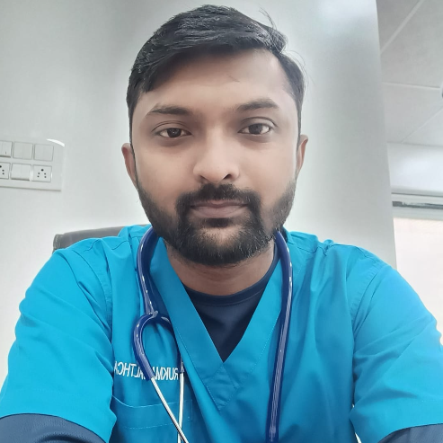 Dr. Shubham Sapkal, General Physician/ Internal Medicine Specialist in lonavala pune